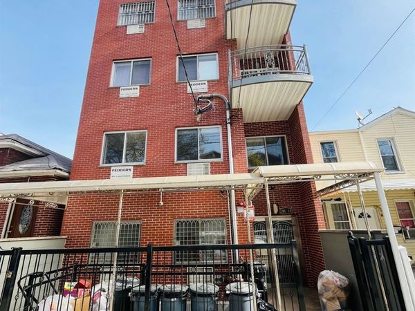 104-64 39th Avenue , Unit 4A, Corona, NY 11368
