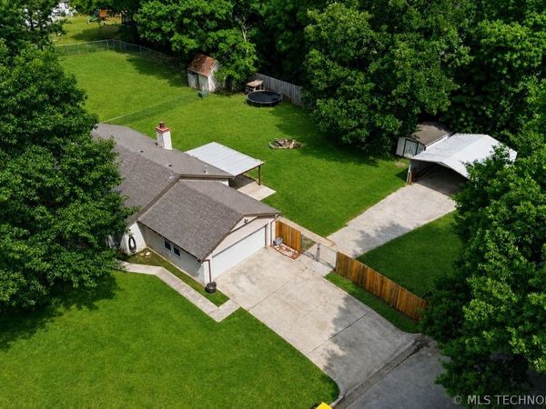 3637 E 143rd Street S, Bixby, OK 74008