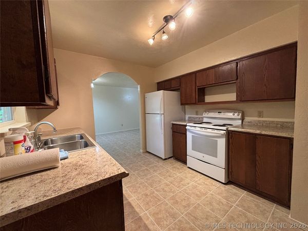 37 Bitter Sweet Lane , Durant, OK 74701