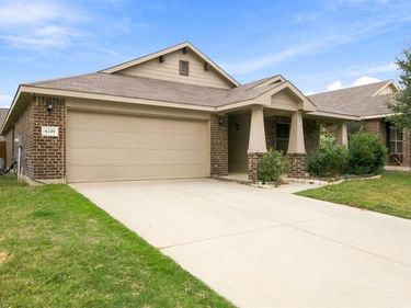 6249 Topsail Drive, Fort Worth, TX 76179