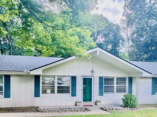 304 Cedarview Dr, Dickson, TN 37055