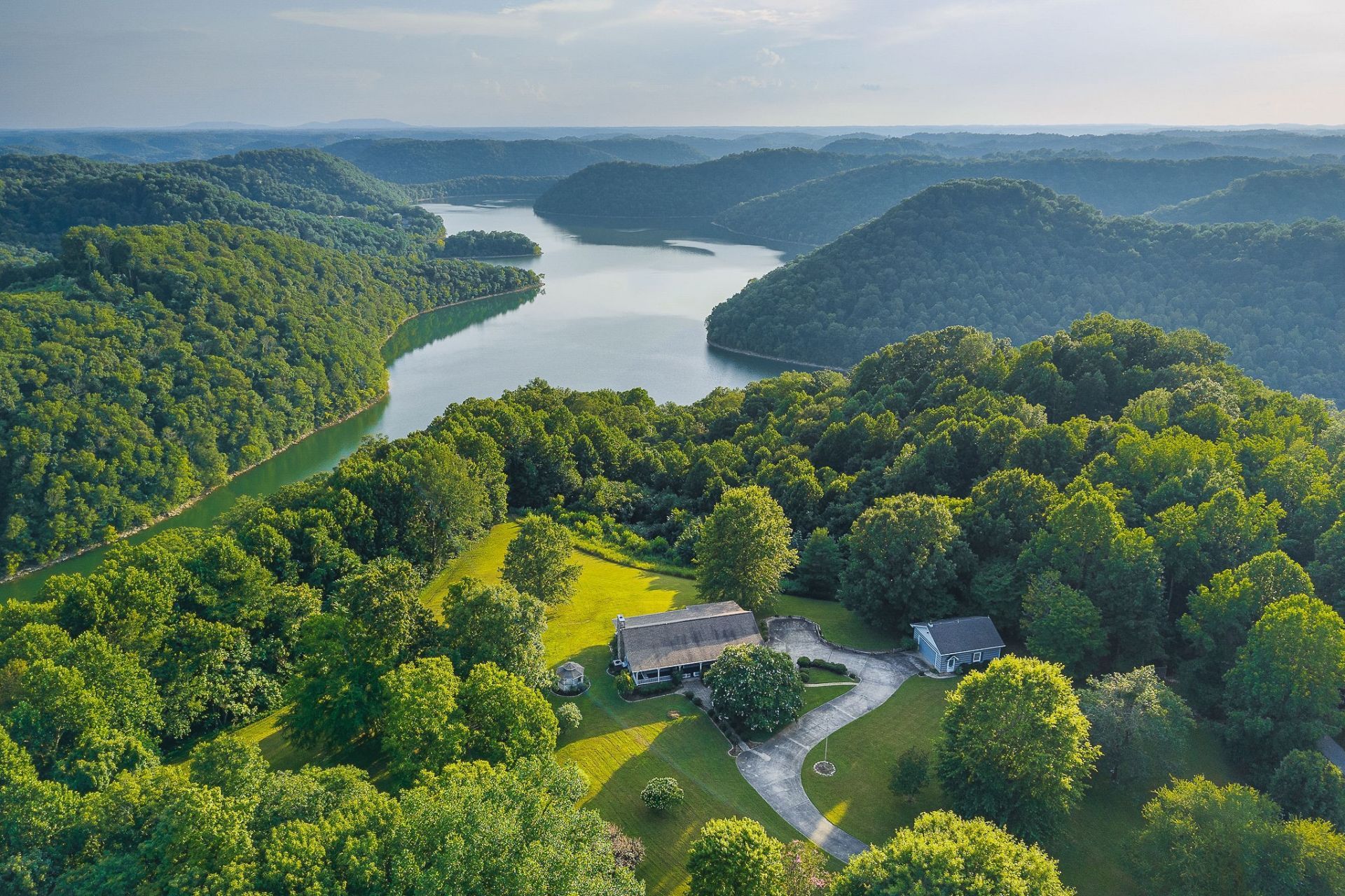 11720 Fox Hill Rd , Baxter, TN 38544 Main Photo