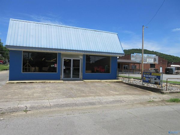207 W Laurel Street, Scottsboro, AL 35768