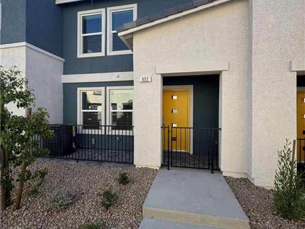 902 Violet Heron Street, Henderson, NV 89011