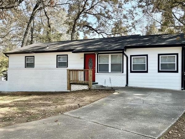 1995 Oak Court , Austell, GA 30168