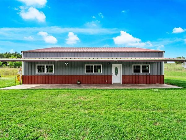 16156 County Road 1250 , Binger, OK 73009