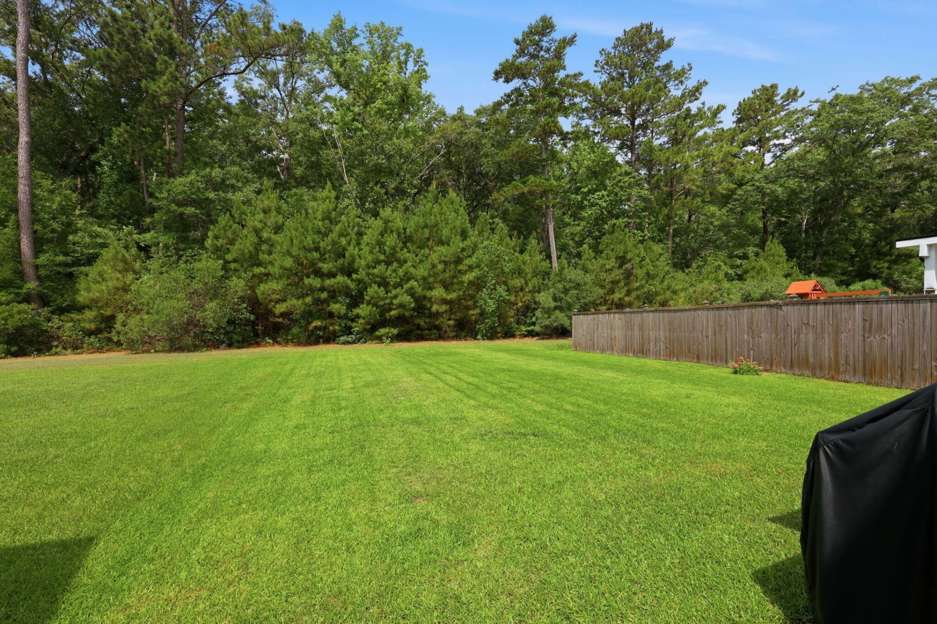 5050 White Cedar Road Photo 13