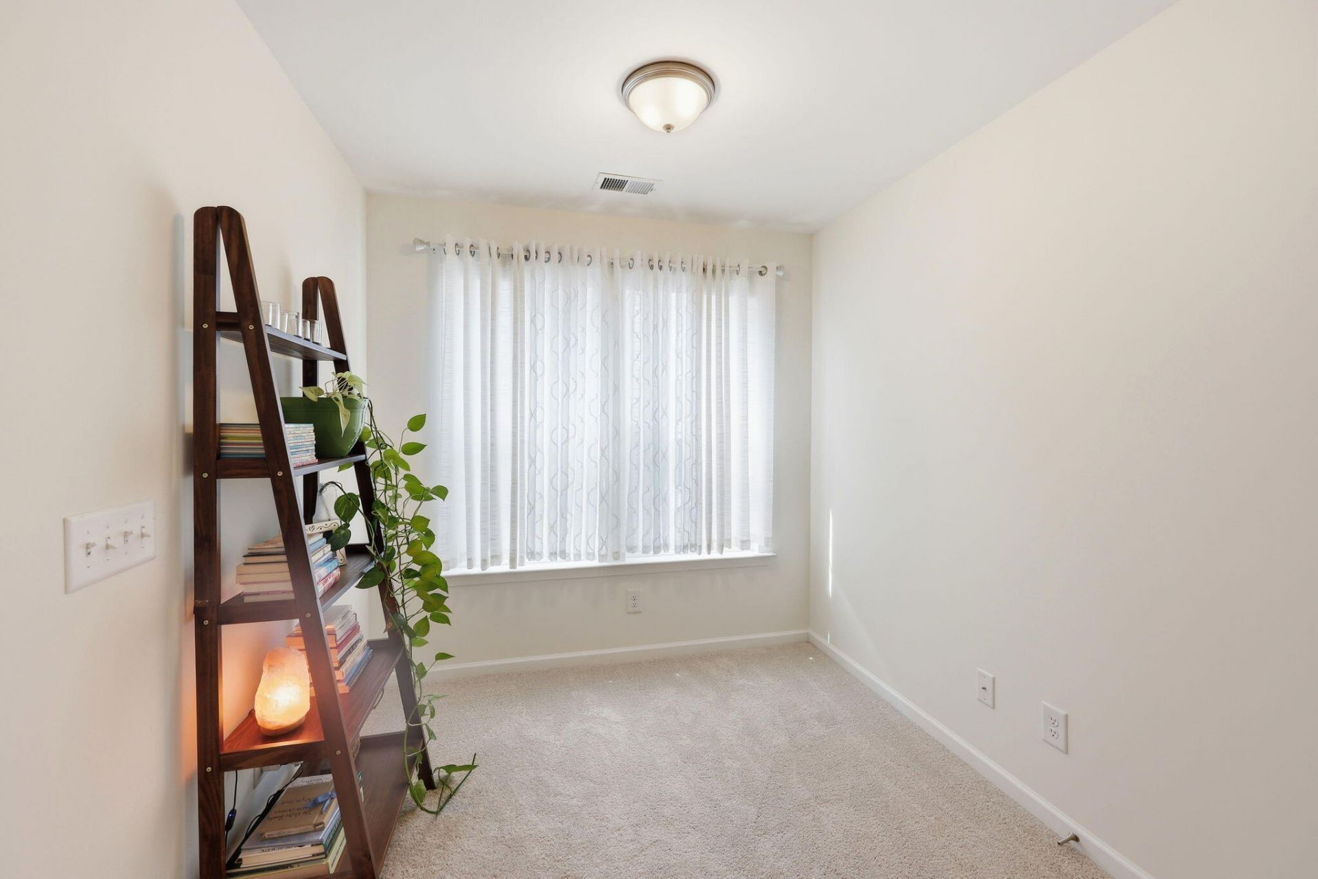 5050 White Cedar Road Photo 43
