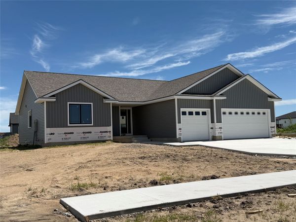 2713 NW Fairfield Drive, Ankeny, IA 50023