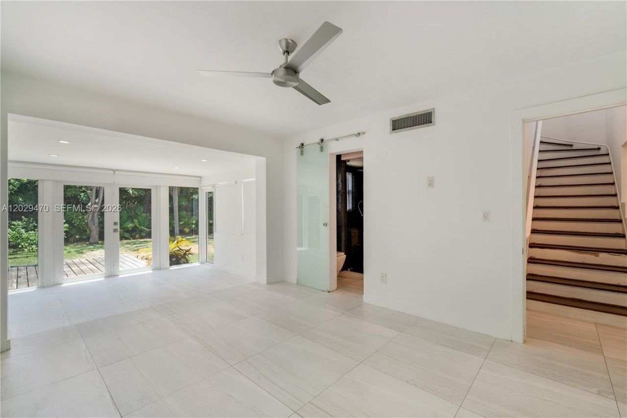 550 W 49th St, Unit n/a, Miami Beach, FL 33140 Photo