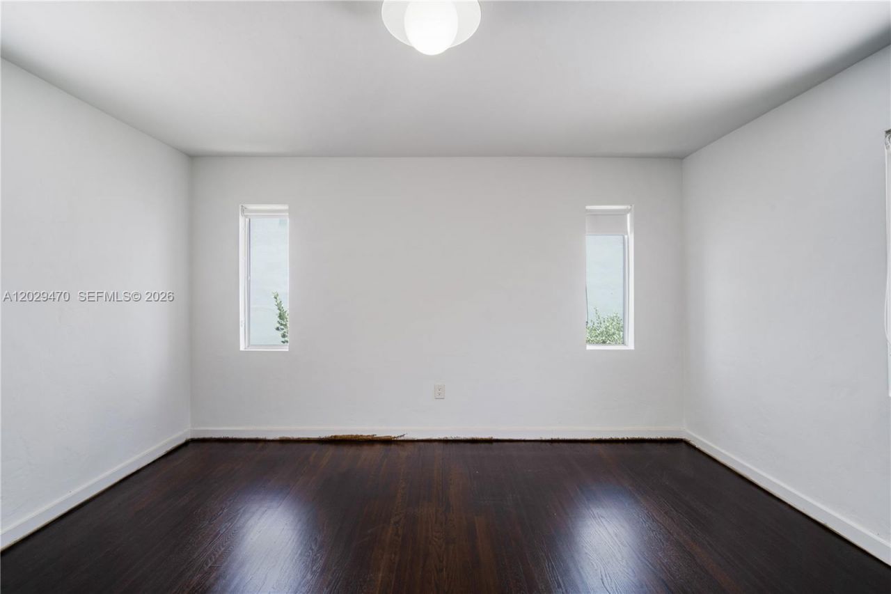 550 W 49th St, Unit n/a, Miami Beach, FL 33140 Photo