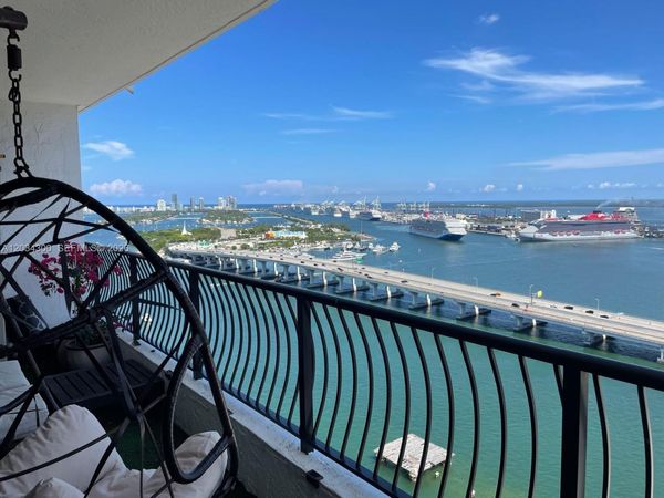555 NE 15th St , Unit 33H, Miami, FL 33132