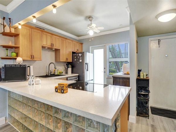 3181 S Ocean Dr, Unit 107, Hallandale Beach, FL 33009