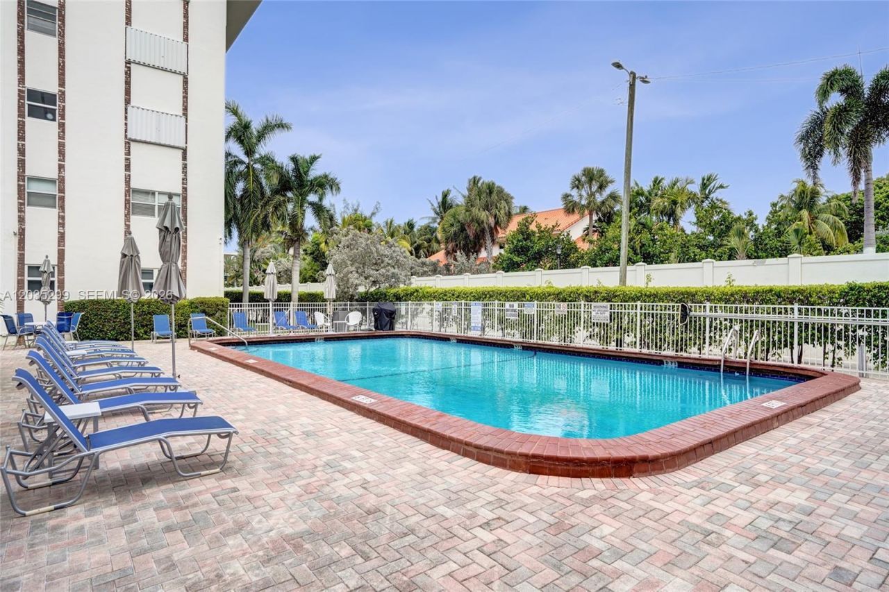 3181 S Ocean Dr, Unit 107, Hallandale Beach, FL 33009 Photo