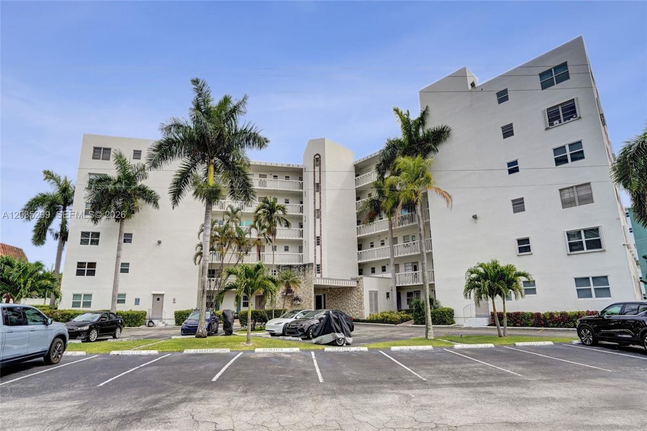 3181 S Ocean Dr, Unit 107, Hallandale Beach, FL 33009 Photo