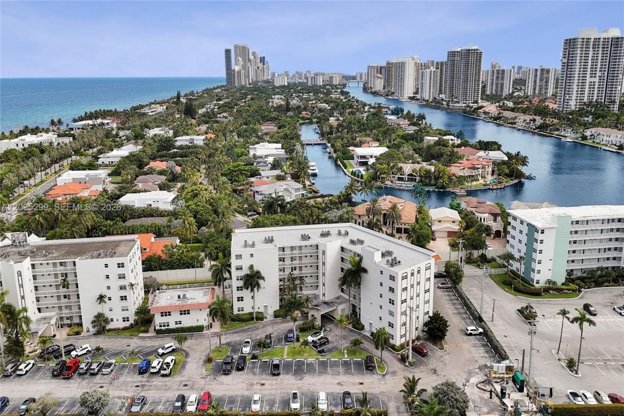 3181 S Ocean Dr, Unit 107, Hallandale Beach, FL 33009 Photo
