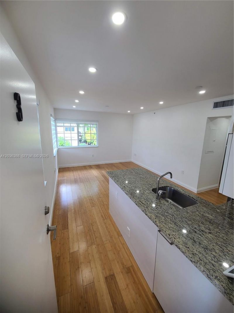 825 Michigan Ave, Unit 3, Miami Beach, FL 33139 Photo