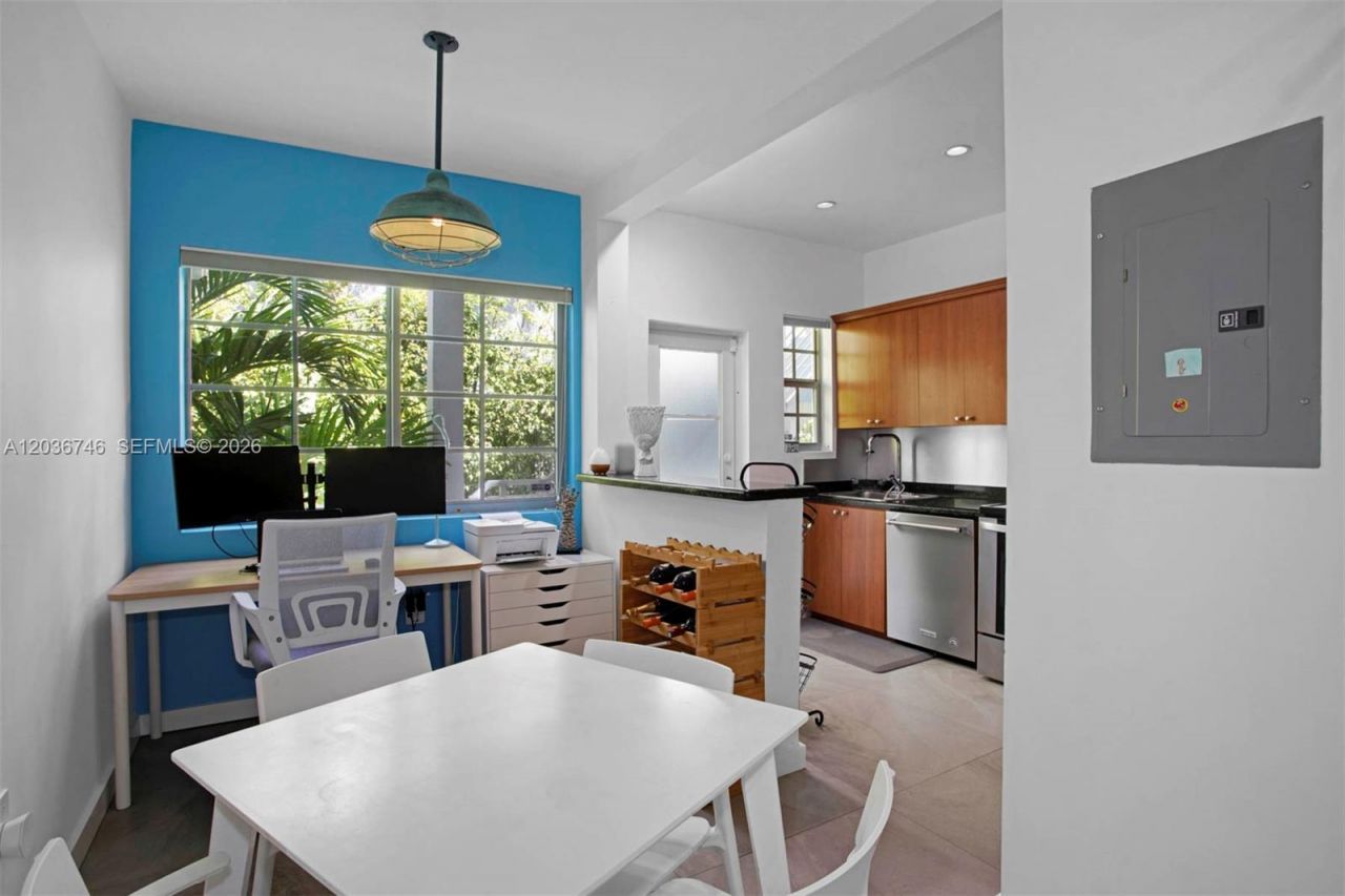 901 3rd St , Unit 3, Miami Beach, FL 33139 Photo