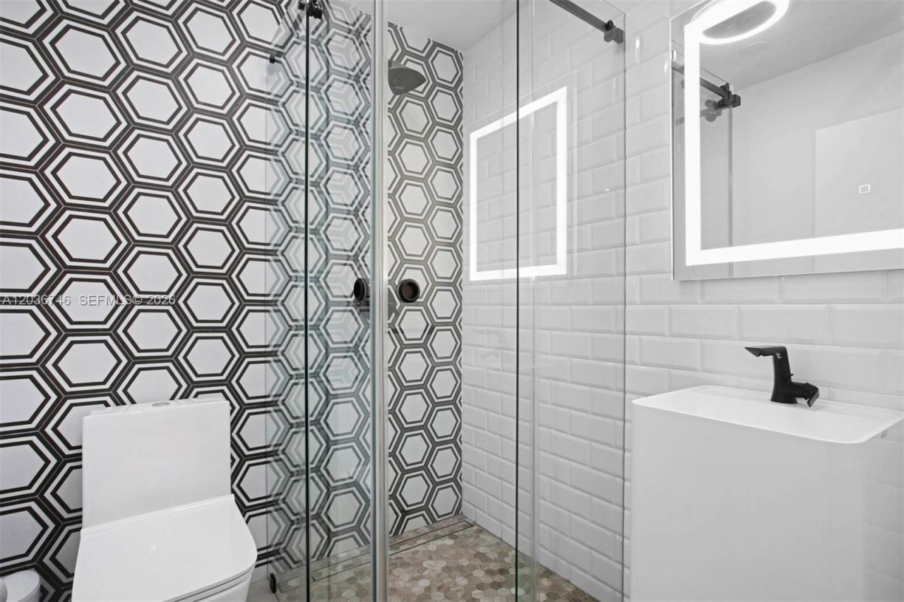901 3rd St , Unit 3, Miami Beach, FL 33139 Photo