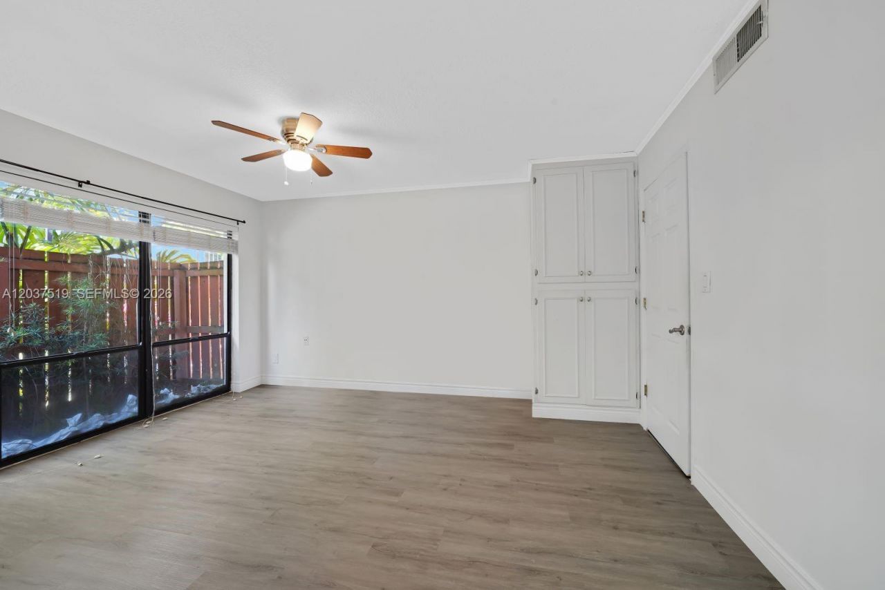 301 N Pine Island Rd, Unit 165, Plantation, FL 33324 Photo