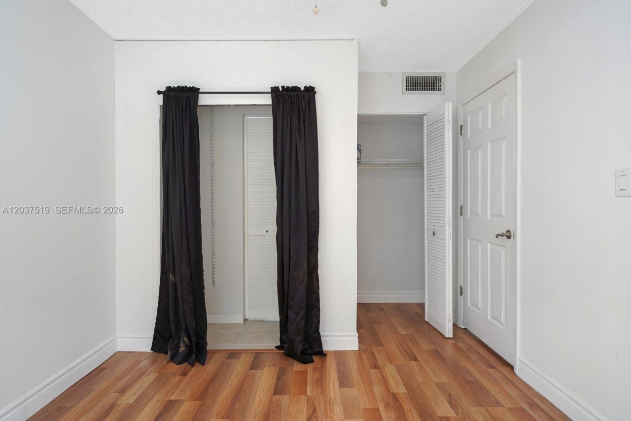 301 N Pine Island Rd, Unit 165, Plantation, FL 33324 Photo
