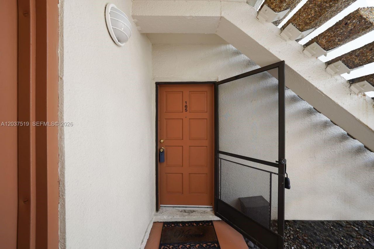 301 N Pine Island Rd, Unit 165, Plantation, FL 33324 Photo
