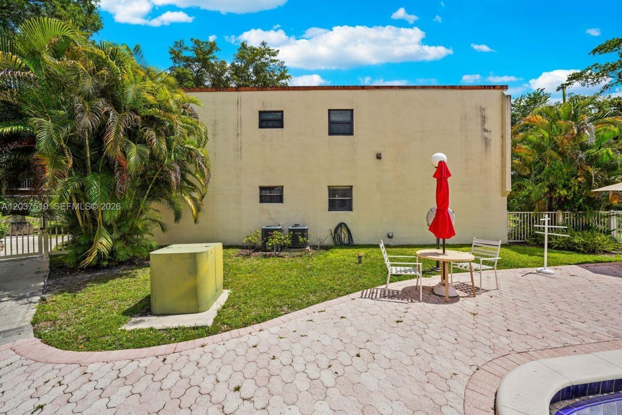 301 N Pine Island Rd, Unit 165, Plantation, FL 33324 Photo
