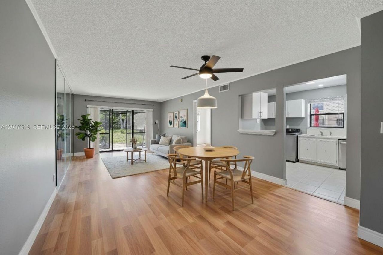 301 N Pine Island Rd, Unit 165, Plantation, FL 33324 Photo