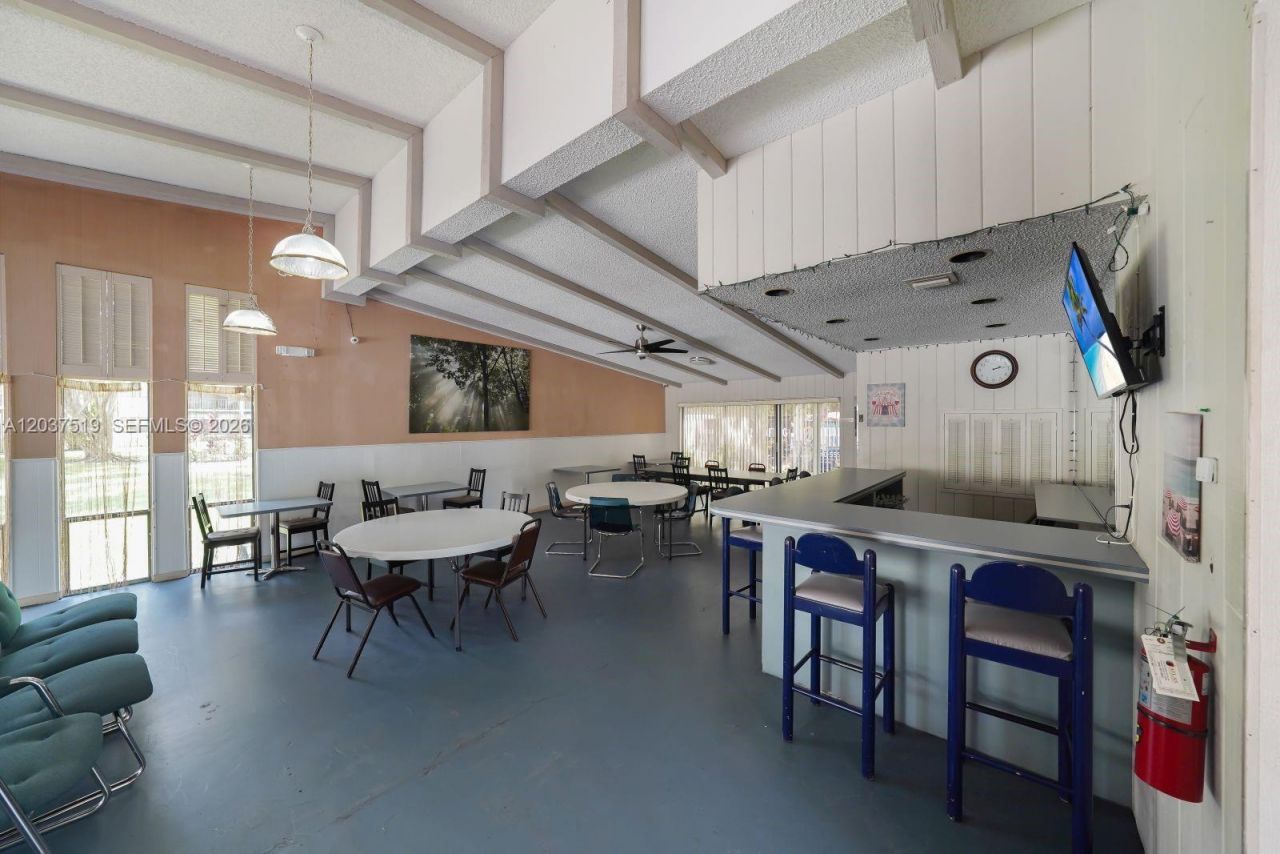 301 N Pine Island Rd, Unit 165, Plantation, FL 33324 Photo