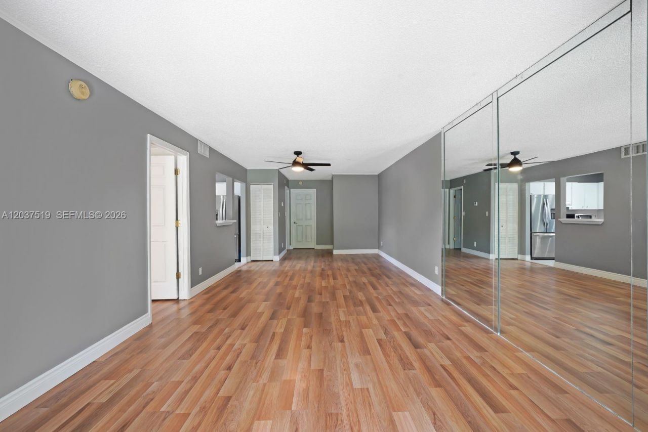 301 N Pine Island Rd, Unit 165, Plantation, FL 33324 Photo