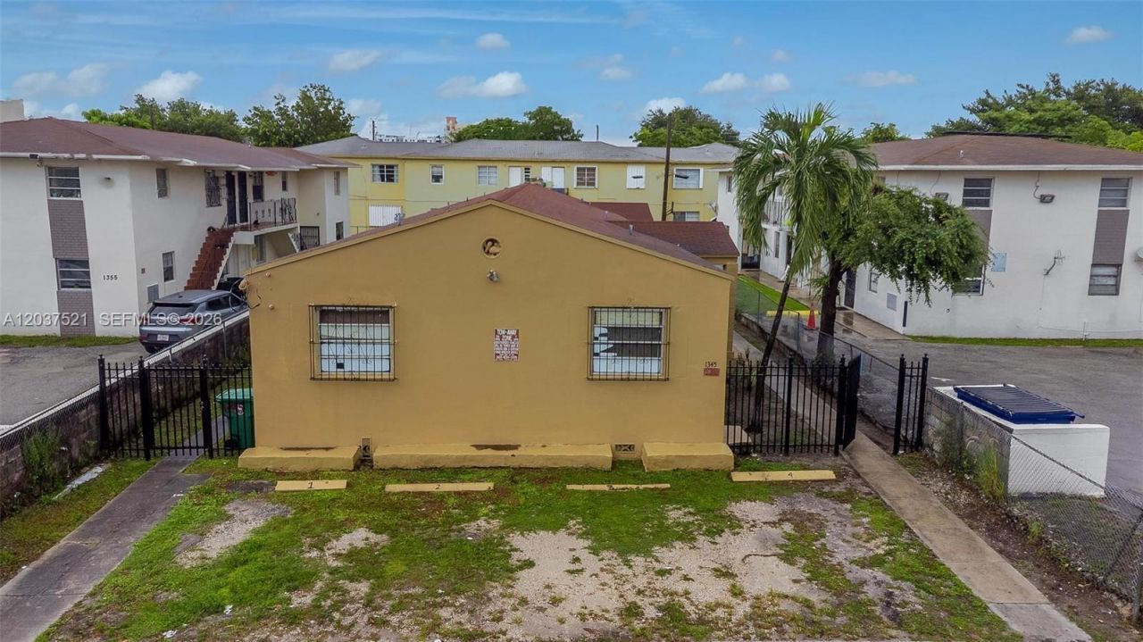 1345 SW 7th St , Miami, FL 33135 Photo