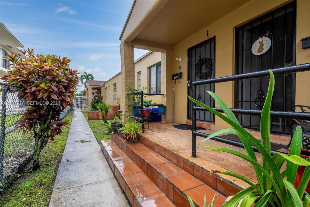 1345 SW 7th St , Miami, FL 33135 Photo