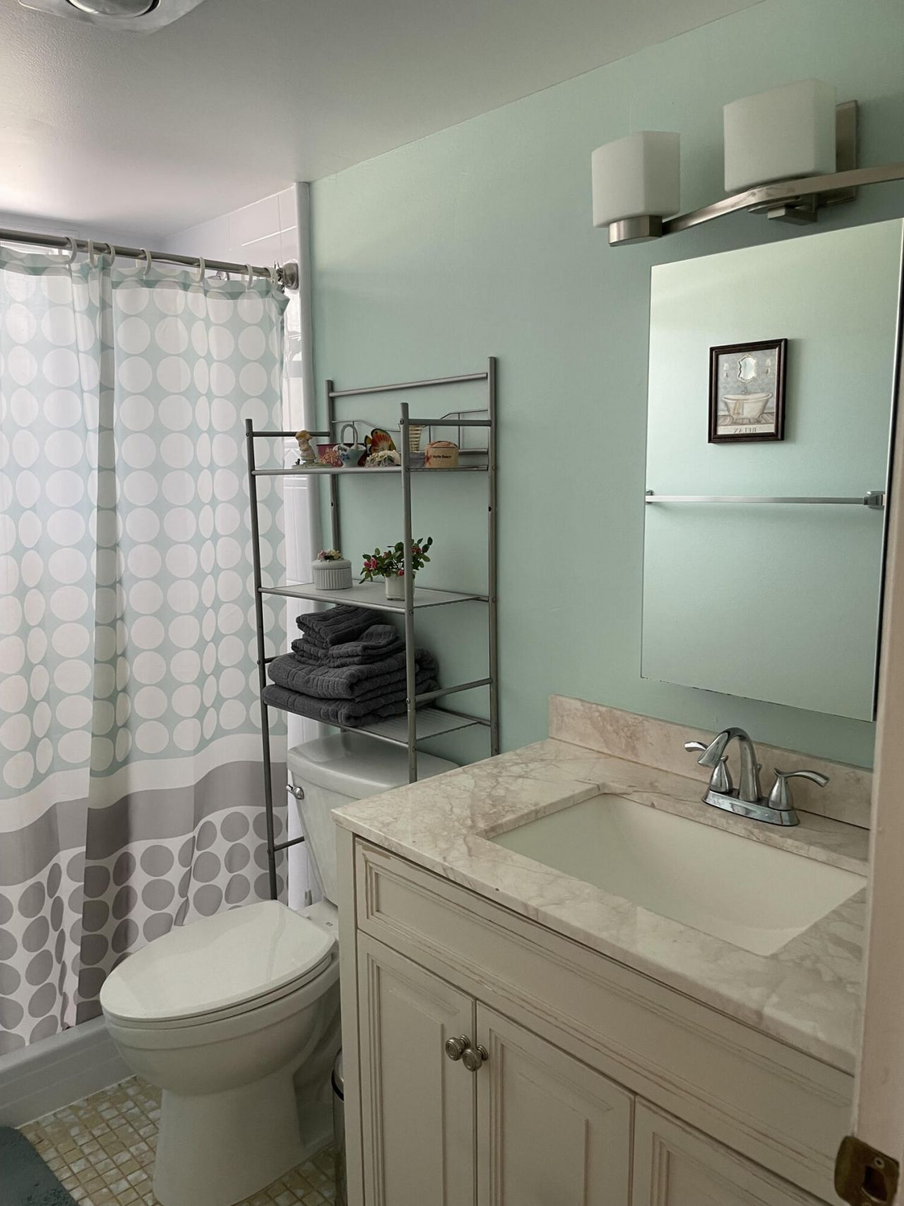 705 Lori Drive, Unit 210, Palm Springs, FL 33461 Photo