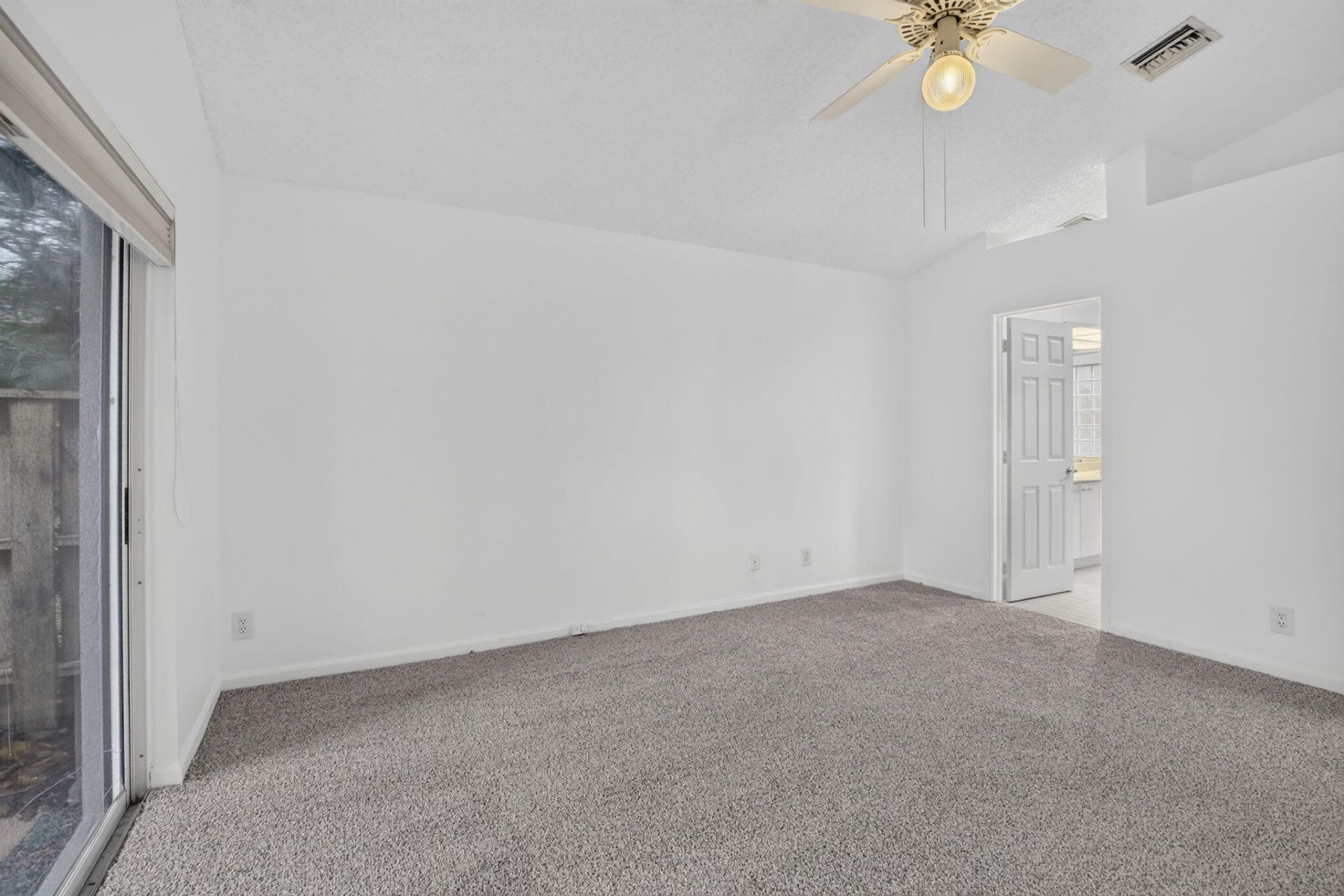 10124 NW 4th Street, Plantation, FL 33324 Photo