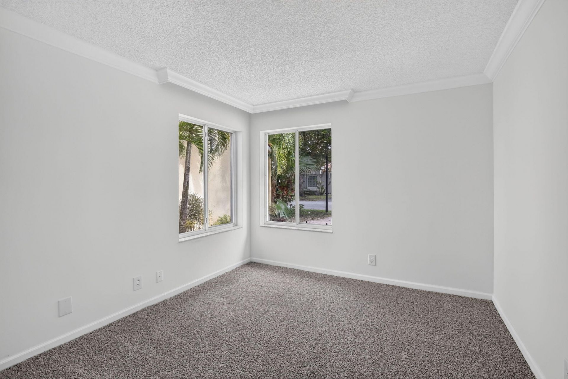 10124 NW 4th Street, Plantation, FL 33324 Photo