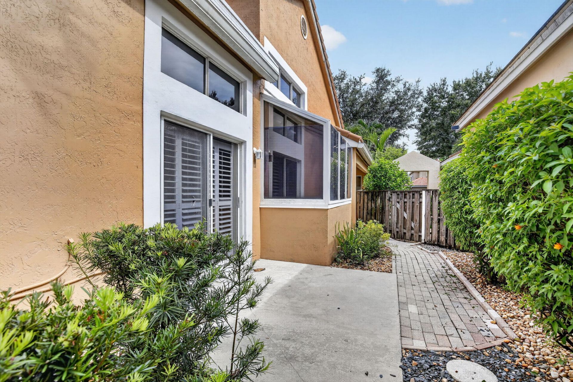 10124 NW 4th Street, Plantation, FL 33324 Photo