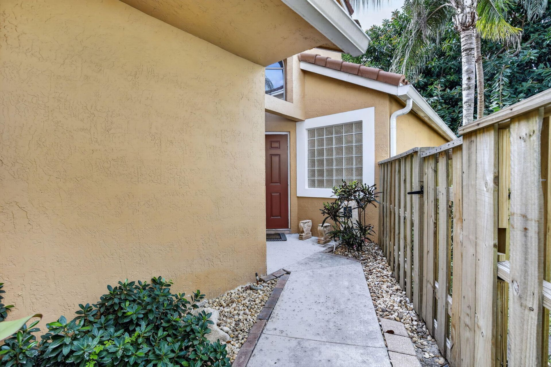 10124 NW 4th Street, Plantation, FL 33324 Photo