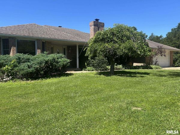 1228 Eastate Drive, Quincy, IL 62305