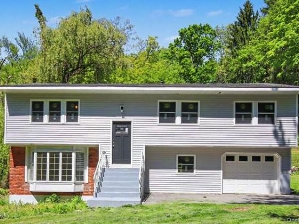 19 Englewood Terrace, Mahopac, NY 10541