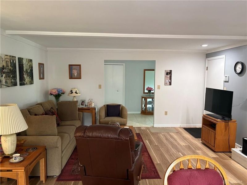 8910 Springrun Lane, Washington Township, OH 45458 Photo 4