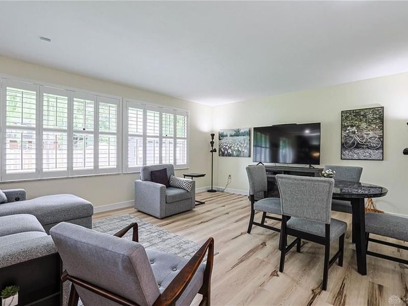 8910 Springrun Lane, Washington Township, OH 45458 Photo 7