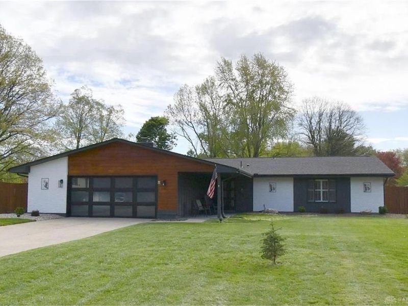 8910 Springrun Lane, Washington Township, OH 45458 Photo 9