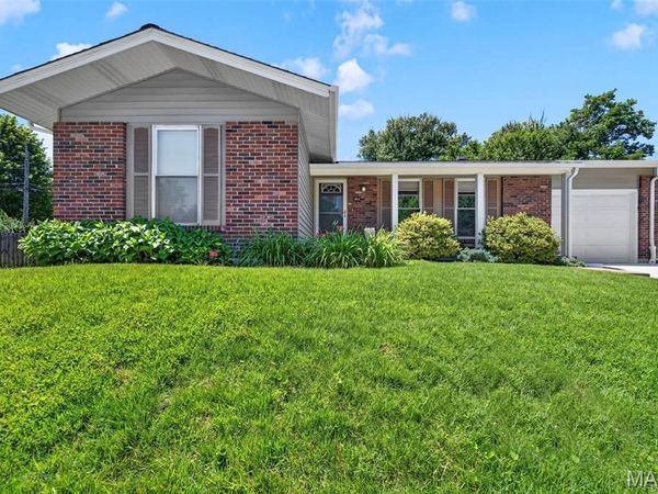 506 Aspen Drive , Crestwood, MO 63126