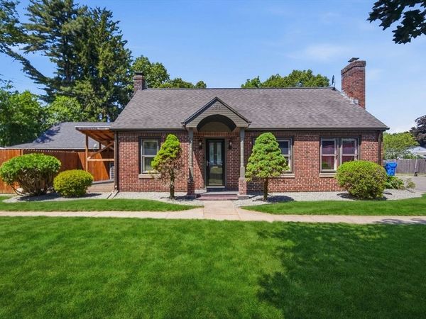 958 Parker St, Springfield, MA 01129