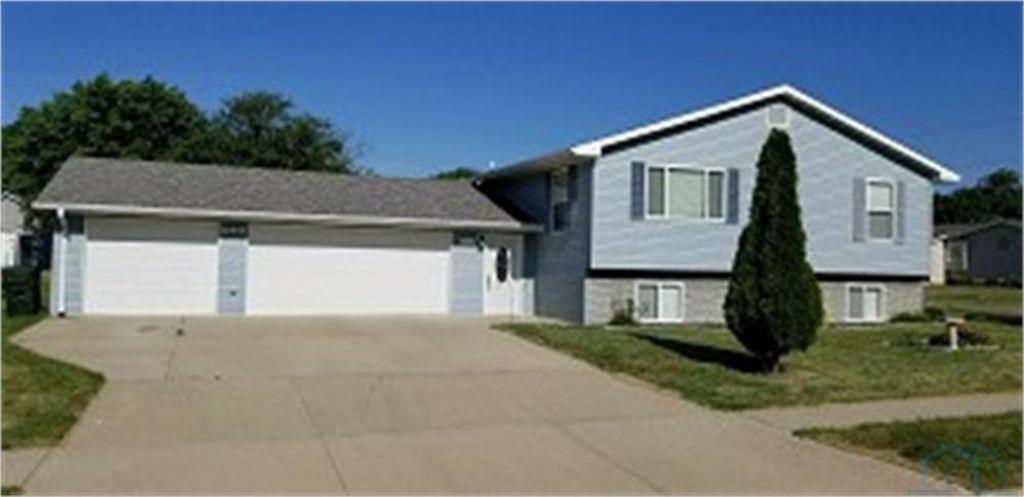 2031 Hanford St, Sioux City, IA 51109 Main Photo