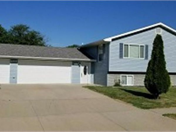2031 Hanford st, Sioux City, IA 51109