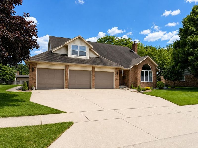 1715 Fenway Court, Saint Marys, OH 45885 Photo 2