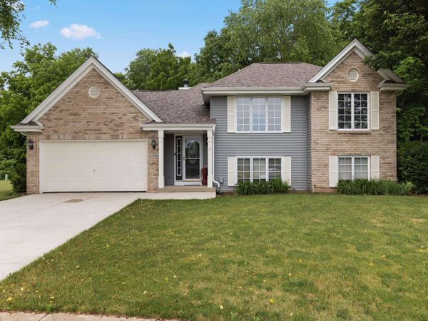 11202 Downing Lane, ROSCOE, IL 61073