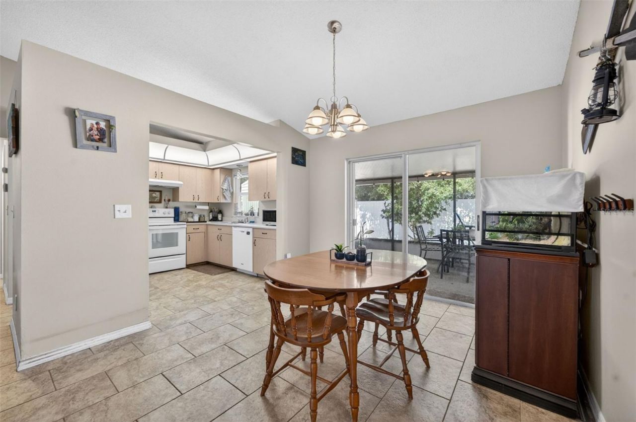 504 Sandpiper Court, Edgewater, FL 32141 Photo