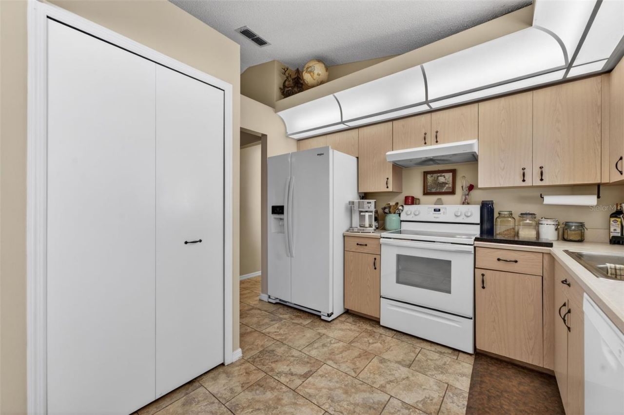 504 Sandpiper Court, Edgewater, FL 32141 Photo